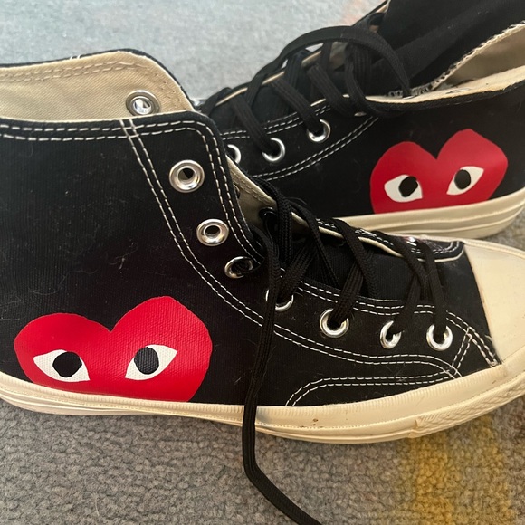 Comme des Garcons PLAY Shoes - Comme des Garcons PLAY Black and Red Heart High-Tops